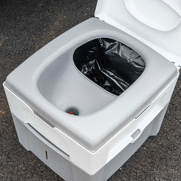 4-toilette-seche-van
