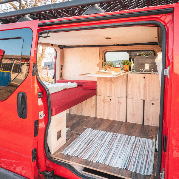 dormire in un Renault Trafic 2  Veicolo commerciale